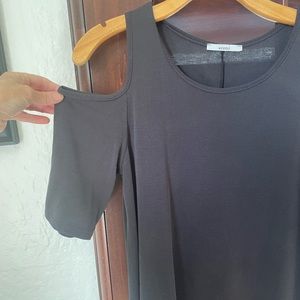Dress with cut out shoulders.